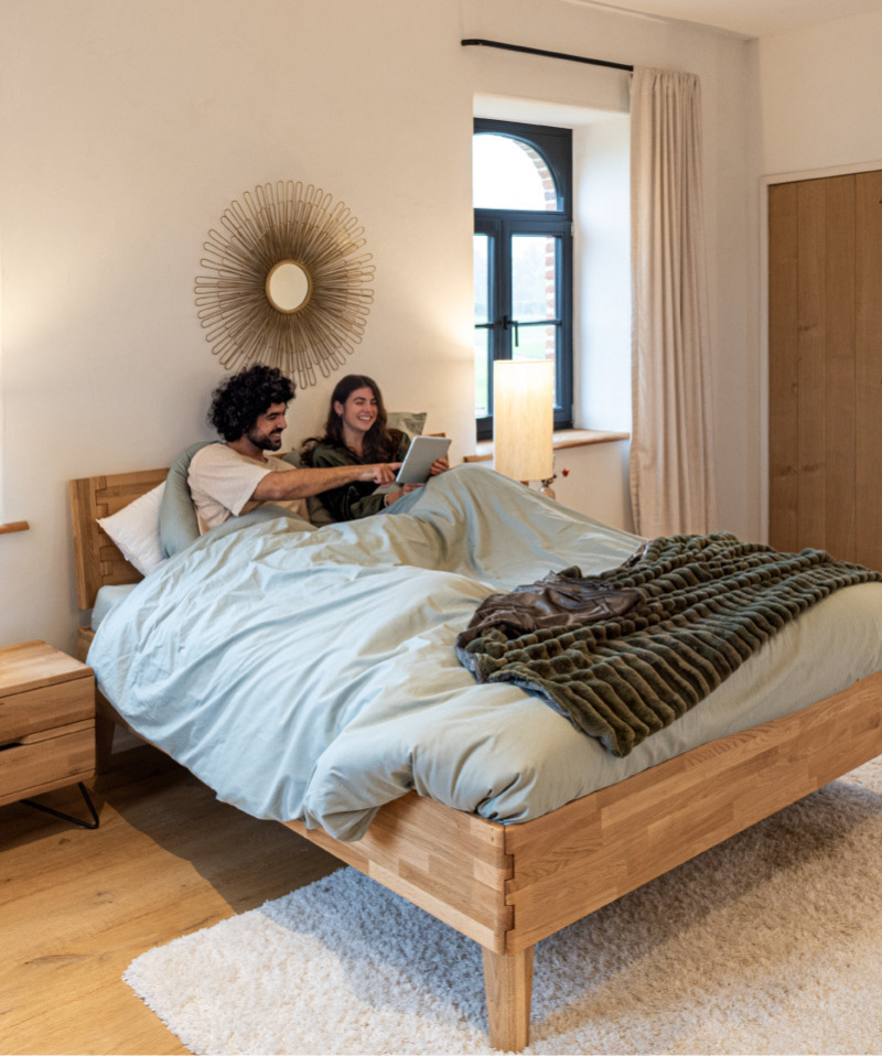 Lit Atlanta – Chêne massif et design