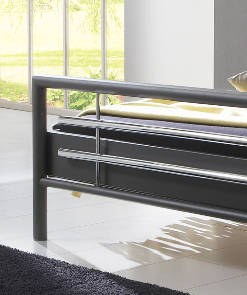Lit Holly – Métal anthracite et style industriel
