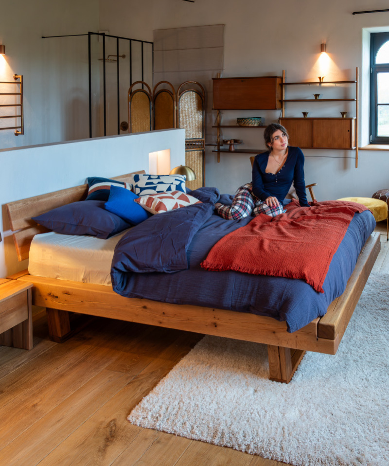 Lit Unika – Chêne massif et design épuré