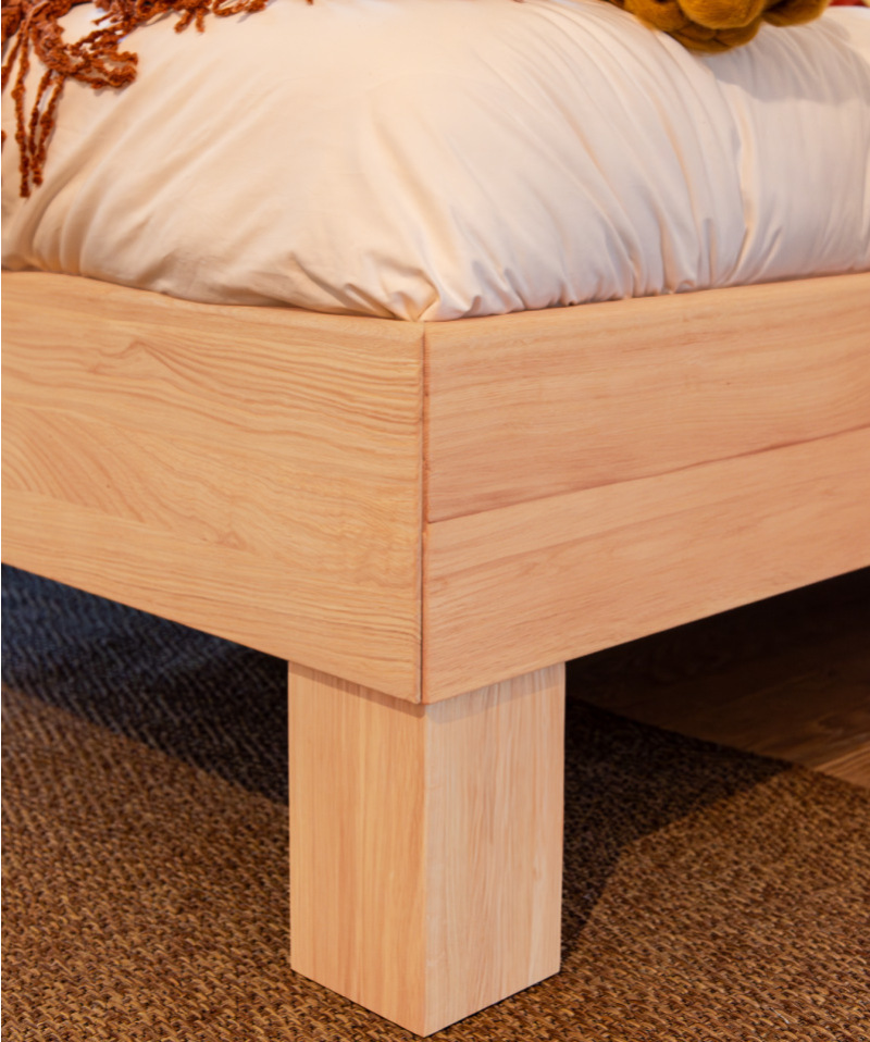 Lit Premium – Bois massif et design épuré