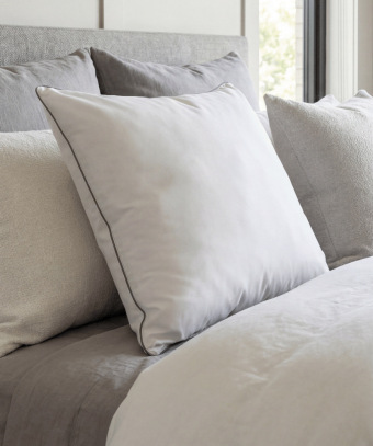 Oreiller Pilö – Fibre synthétique, format carré pratique