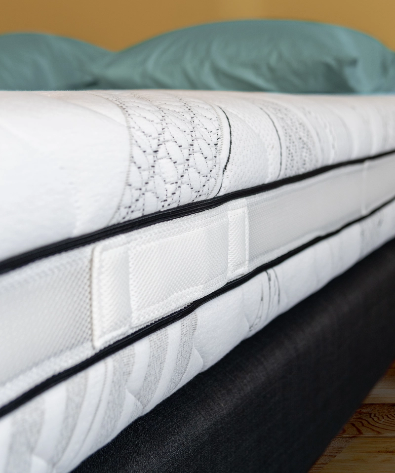 Matelas hybride à ressorts ensachés Idöle