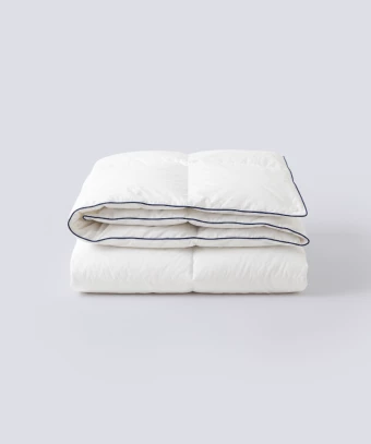 Couette Élysée Légère – Sensation duvet synthétique, confort hôtelier