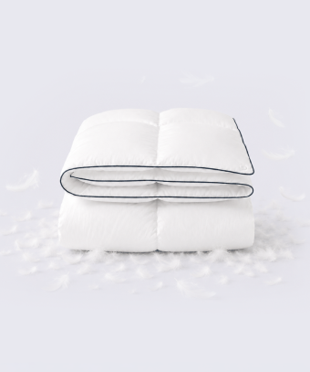 Couette Idylle Légère – Duvet haut de gamme, toucher soyeux