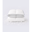 Couette Idylle Légère – Duvet haut de gamme, toucher soyeux