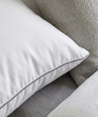 Oreiller Pilö – Fibre synthétique, format carré pratique